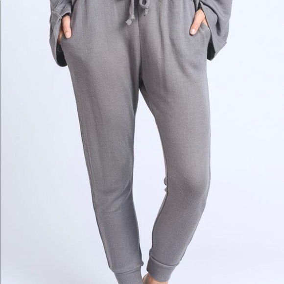 🌻2 for $20🌻 Gray Tapered Drawstring Joggers - Picture 4 of 4